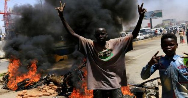 Ikhwan Desak Militer Sudan Segera Serahkan Kekuasaan ke Sipil