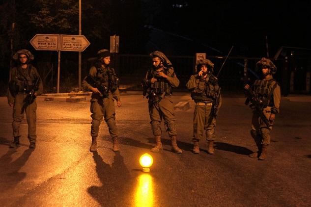 Tentara Israel Tahan 15 Warga Palestina di Tepi Barat