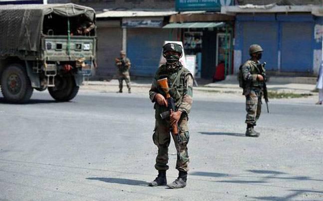 Pasukan India Tewaskan 2 Pejuang Kashmir