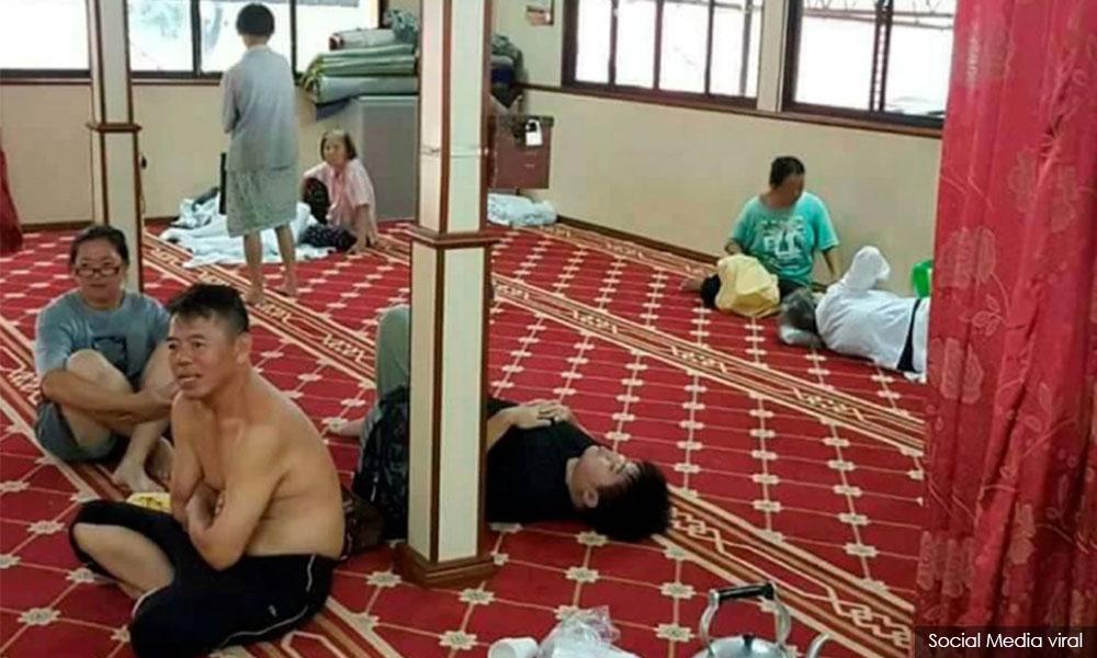 Banjir Landa Pulau Penang, Marbot Tampung Warga Cina di Surau