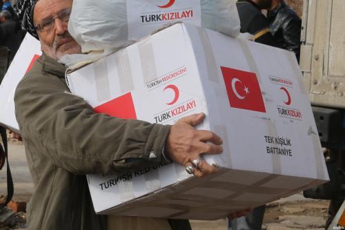 Palang Merah Turki Kirim Puluhan Ton Paket Bantuan Pangan ke Yaman 