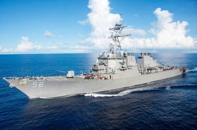 Sebuah Kapal Perang AS Terlibat Tabrakan dengan Kapal Pengangkut Minyak di Selat Malaka