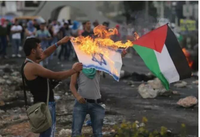 Warga Palestina Berencana Bakar Masal Bendera Israel saat Demo Pekan ke-3 di Perbatasan Gaza