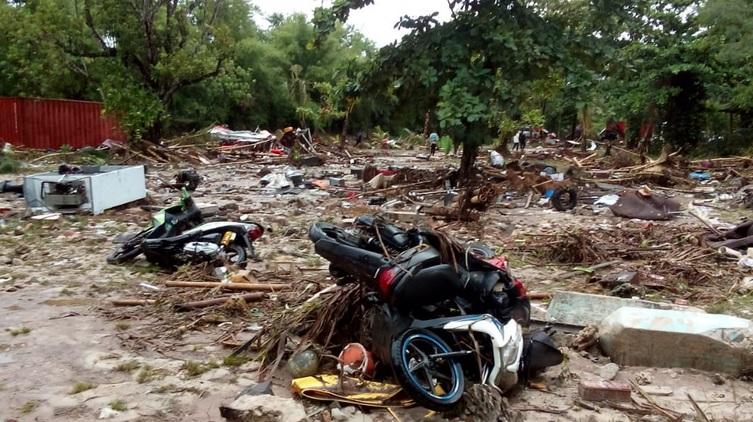 Tim Penyelamat Berlomba Mencari Yang Selamat Saat Korban Tsunami Selat Sunda Capai 281