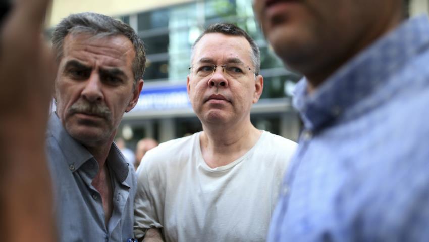 Pendeta Tersangka Teror Andrew Brunson Pulang Ke AS Setelah Dibebaskan Pengadilan Turki