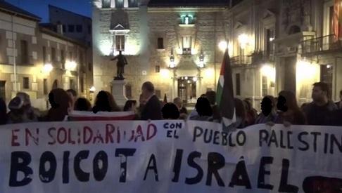 Ratusan Aktivis di Madrid Berdemo Tuntut Diakhirinya Kejahatan Zionis Israel Terhadap Palestina