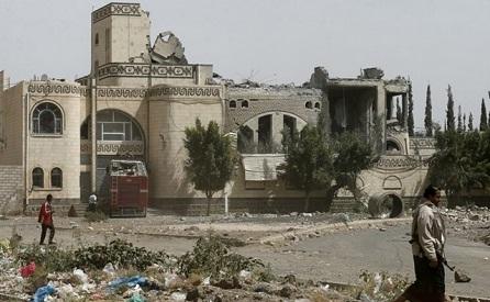 Serangan Udara Saudi Hantam Markas Partai Sekutu Pemberontak Syi'ah Houtsi di Sana'a