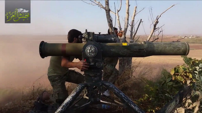 Pejuang Oposisi Jaish Al-Izza Tembak Jatuh Helikopter Rusia di Pedesaan Utara Hama