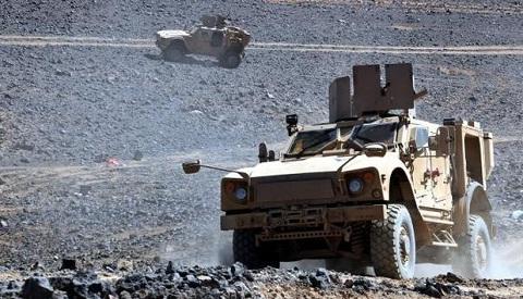 Koalisi Arab Kirim 30 Kendaraan Lapis Baja pada Pasukan Pro-Pemerintah Yaman di Taiz