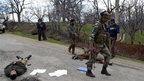 Mujahidin Hizbul Islam Tembak Mati 5 Pasukan Keamanan India di Kashmir