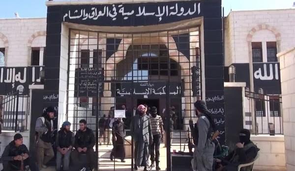 30 Orang Tewas atau Terluka dalam Serangan Koalisi AS pada Jemaah Shalat Jum'at di Masjid Raqqa