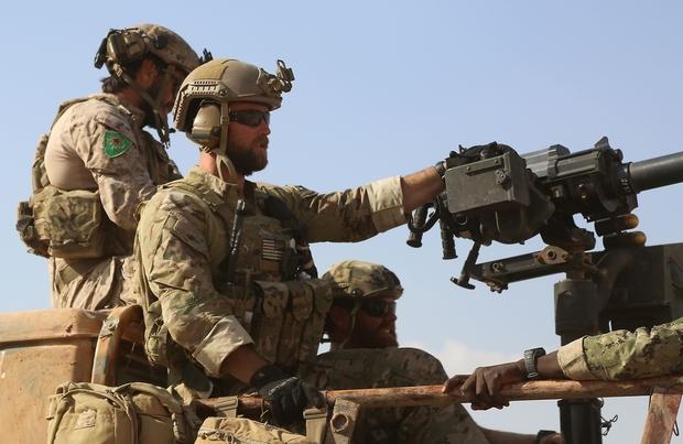 Pasukan Khusus AS Mulai Disebar ke Raqqa untuk Bantu SDF Rebut Ibukota Islamic State