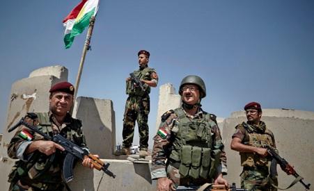 Khawatir Serangan Daulah Islam (IS), Pasukan Kurdi Peshmerga Gali Parit Pertahanan di Sekitar Kirkuk