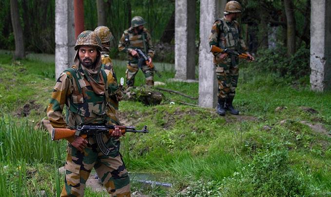 2 Tentara Tewas dalam Serangan Mujahidin Jaish-e-Mohammad di Pangkalan Udara India dekat Pakistan