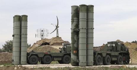 Laporan: Saudi Minta AS, Prancis dan Inggris Cegah Qatar Beli Sistem Rudal S-400 Rusia