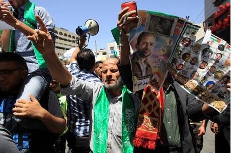 Hamas Serukan Zionis Israel dan Otoritas Palestina Bebaskan Tahanan yang Mogok Makan