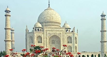 Umat Muslim Dilarang Shalat di Masjid Taj Mahal India Kecuali Haji Jum'at