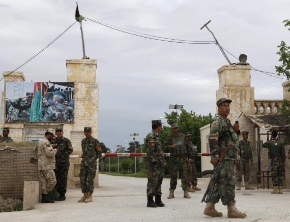140 Tentara Afghanistan Tewas dalam Serangan Taliban di Markas Korps ke-209