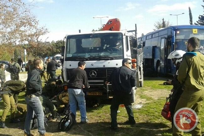 Video:Warga Palestina Serudukkan Truk ke Sekelompok Prajurit Israel, 4 Tentara Tewas 15 Terluka