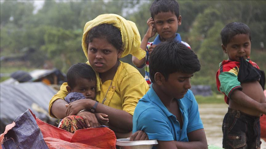 Penderitaan Rohingya di Bangladesh Bertambah Setelah Banjir Bandang Hanyutkan Barang Bawaan Mereka