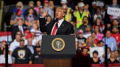 Trump Tekan Saudi Agar Beli Lebih Banyak Senjata dari AS