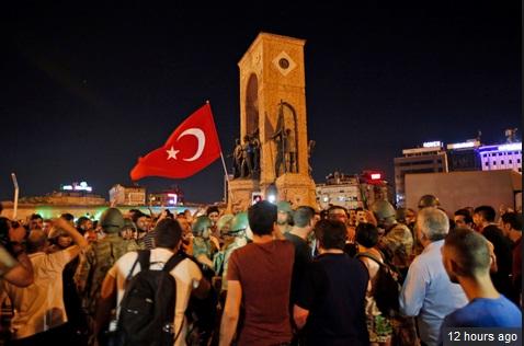 Lebih dari 161 Orang Tewas, 1440 Terluka Dalam Upaya Kudeta Militer yang Gagal di Turki