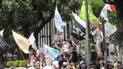 Warga Jakarta Siap Revolusi dan Dududki Balai Kota jika Ahok Tidak Mundur dari Gubernur
