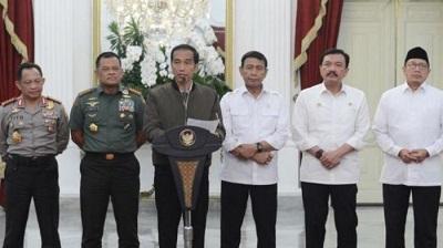 Dua Tahun Memimpin, Jokowi justru Nampak Rela Serahkan Nasib Bangsa Ini ke Ahok?
