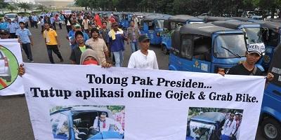 Angkutan Umum Ilegal Didukung, PPAD: Pemimpin dan Negara Aneh!