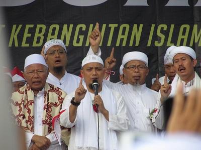 Menang, Ustadz Arifin Bersyukur dan Menunggu Realisasi Janji Anies-Sandi ke Warga