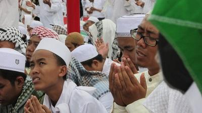 Rasa Haru dan Semangat Perjuangan Agama di Reuni 212