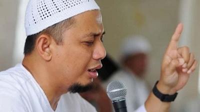 Ustadz Arifin Ilham: Teroris dan Bom Bunuh Diri Bukanlah Ajaran Islam