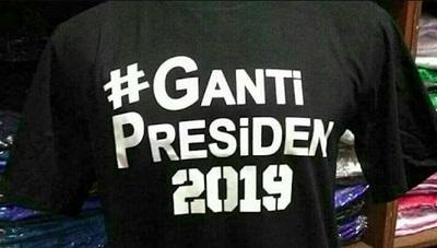 Bukannya Memikirkan Janji-janjinya, malah Panik dengan Kaos 2019 Ganti Presiden