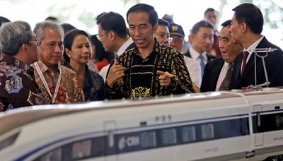 Pembangunan Jokowi Saat Ini Tidak Berorientasi pada Kepentingan Masyarakat, melainkan hanya Proyek