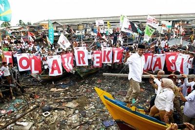 Kedaulatan Bangsa Runtuh karena Musuh telah Berada di dalam Negeri