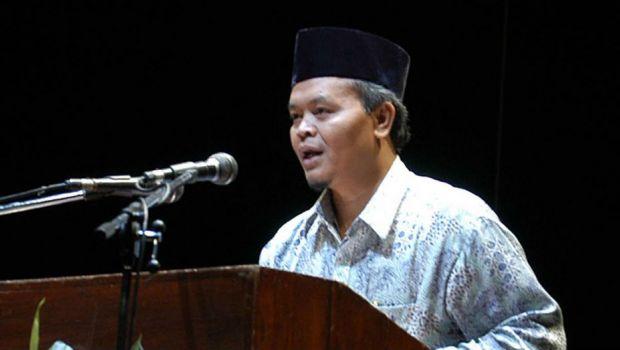 Hidayat Nurhawid : PKS Akan Tetap Diluar Pemerintahan Jokowi