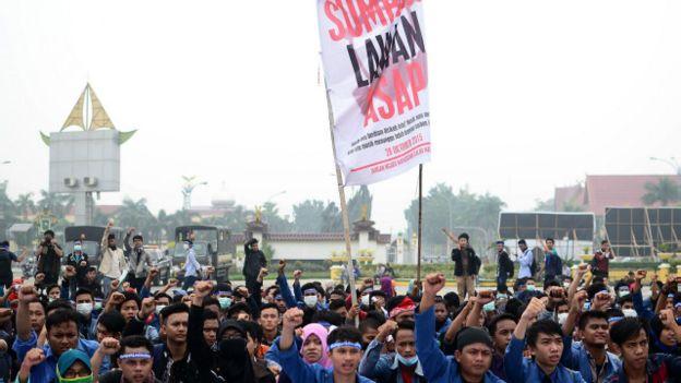 Ribuan Mahasiswa Riau Turun ke Jalan, Kerugian Kebakaran Hutan Mencapai Rp 200 Triliun
