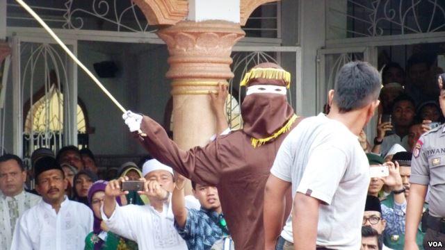 Pemerintah Aceh Resmi Memberlakukan Syariah Islam - Qanun Jinayat