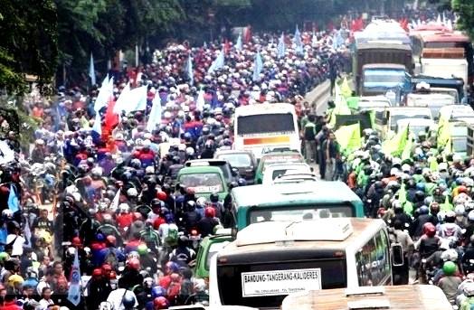 1 September Puluhan Ribu Buruh Akan Turun Berdemo di Jakarta