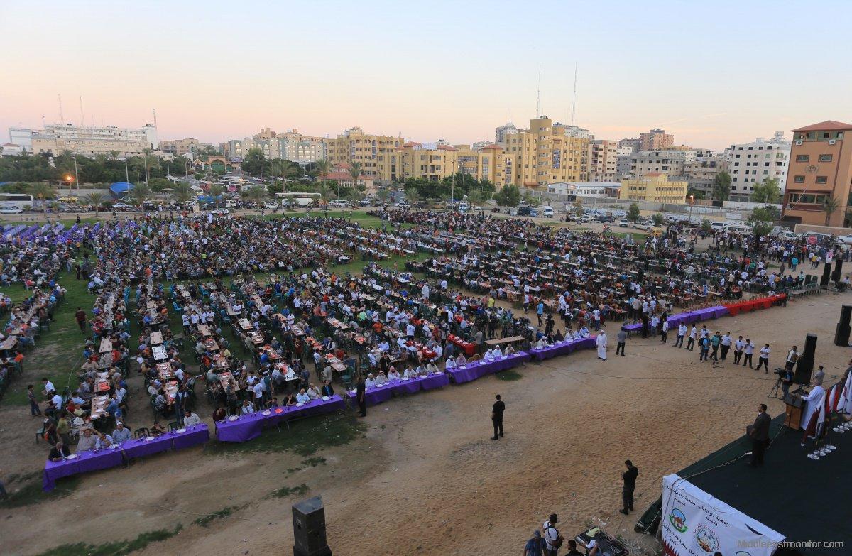 Qatar Membiayai Ifthar Untuk 20.000 Warga Muslim di Gaza City