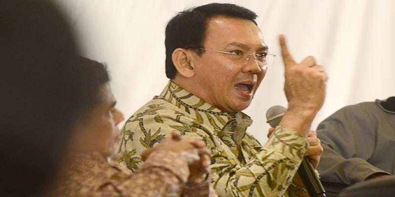 Pergub DKI Larang Bakar Ban hingga Atur Pengeras Suara, Ahok Tulalit?