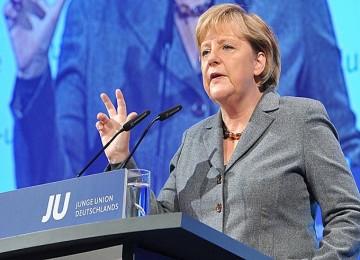 Perdana Menteri Jerman Angela Merkel Mendukung Para Imigran Masuk Jerman 