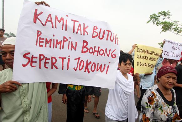 Hastag Jokowi Mundur Menjadi Trending Topic Sosial Media