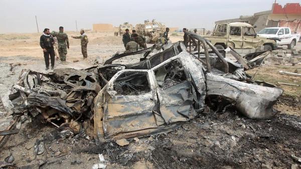 Serangan Udara AS Hancurkan Pabrik Bom Mobil ISIS 