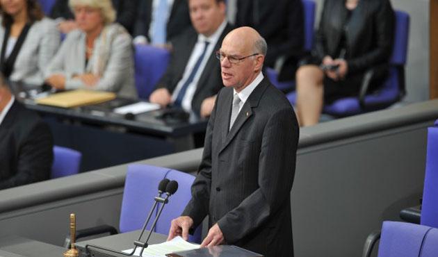Ketua Parlemen Jerman Lammert Membatalkan Pertemuan Dengan al-Sisi