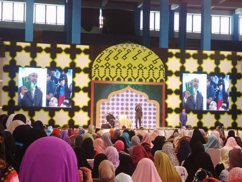 [FOTO] Kuliah Umum DR. Zakir Naik di UPI Bandung