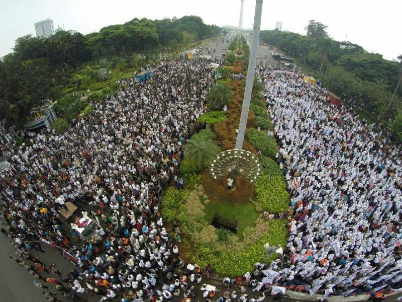 20 Ribu Massa HTI dan Umat Gelar Aksi Tolak Pemimpin Kafir