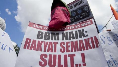 Kenaikan BBM Menyengsarakan Rakyat