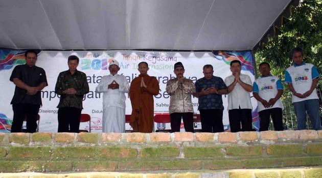 Doa Lintas Agama: Produk Pluralisme Barat