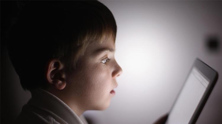 Anak-anak di Era Digital dan Media Sosial